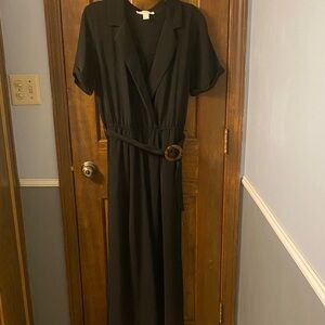 Monteau Elegant Black Maxi Dress with Belt